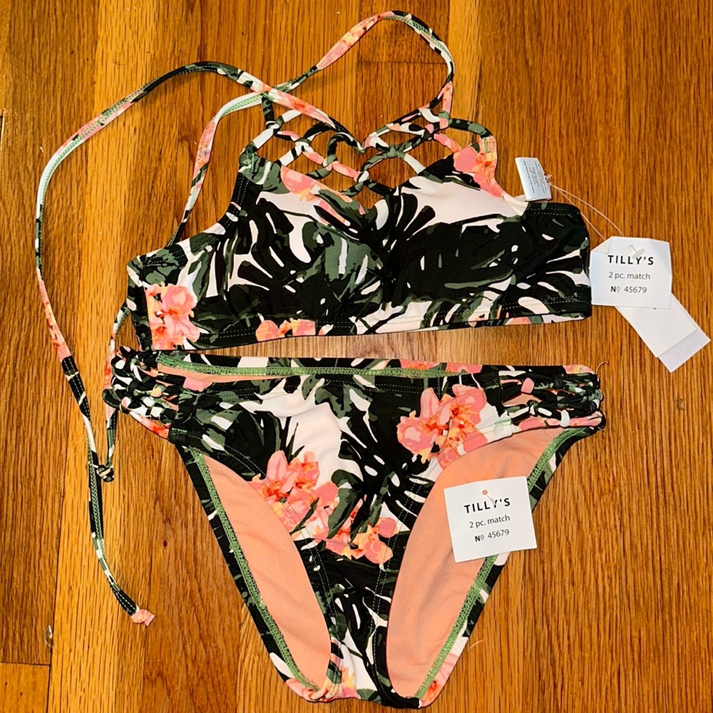 Brand NEW with tags Tilly’s 2 piece swim - tropical print size 10